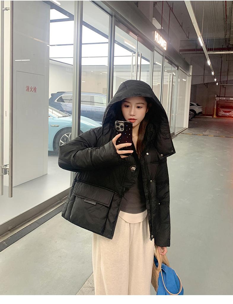 Veste d'hiver chaude épaisse coupe-vent à capuche courte pour femme avec manches raglan