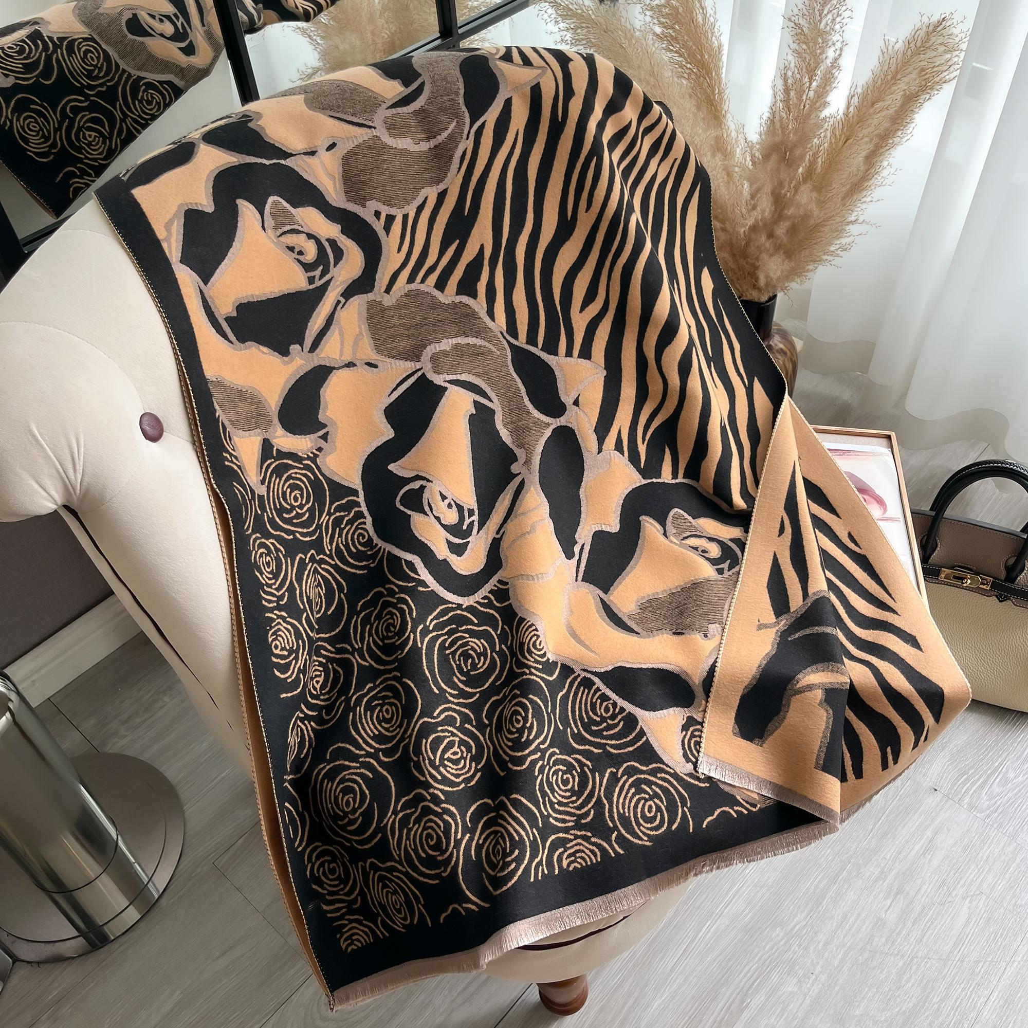 

Camellia Flower Thickened Double-Sided Warm Scarf Pashmina Cashmere Short Beard Shawl Autumn Winter Coldproof Female Scarf Shawl
