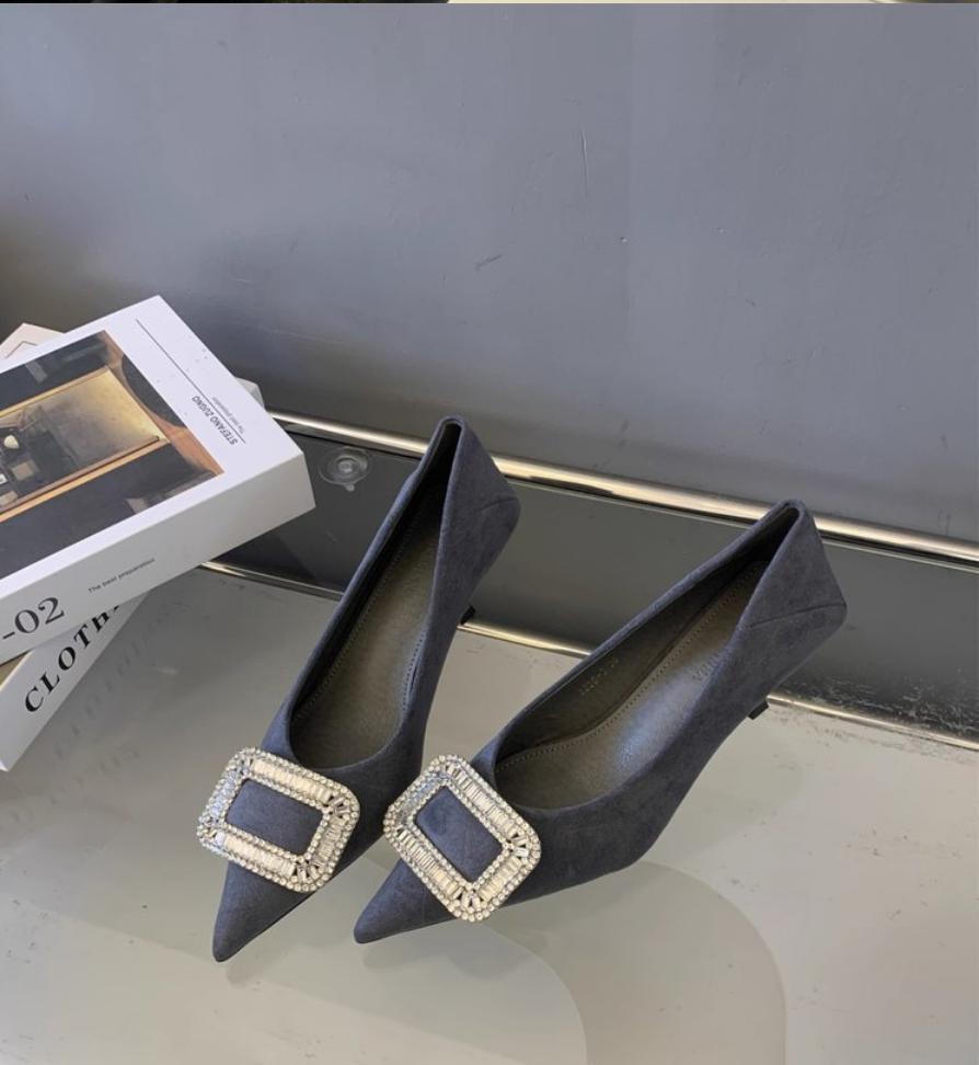 Designer Retro Women Pumps Fashion Rhinestone Buckle Pointed High Heels Dress Stiletto Wedding Party Commuting Shoes for Ladies