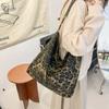 Fashion Soft Leopard Print Commuting Shoulder Bags  Trendy Capacity Hasp Simple Versatile Women's Handbags