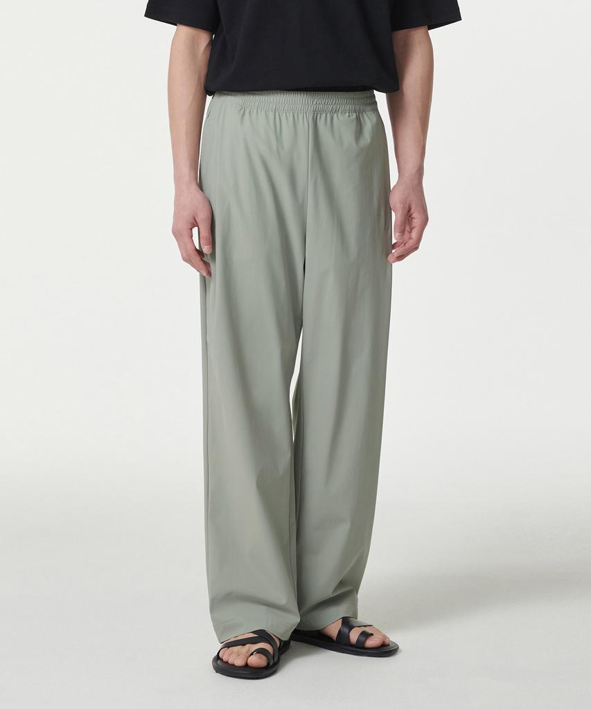 Musinsa Standard Cooling Deep Tuck Wide Elastic Waist Pants [Light Khaki]