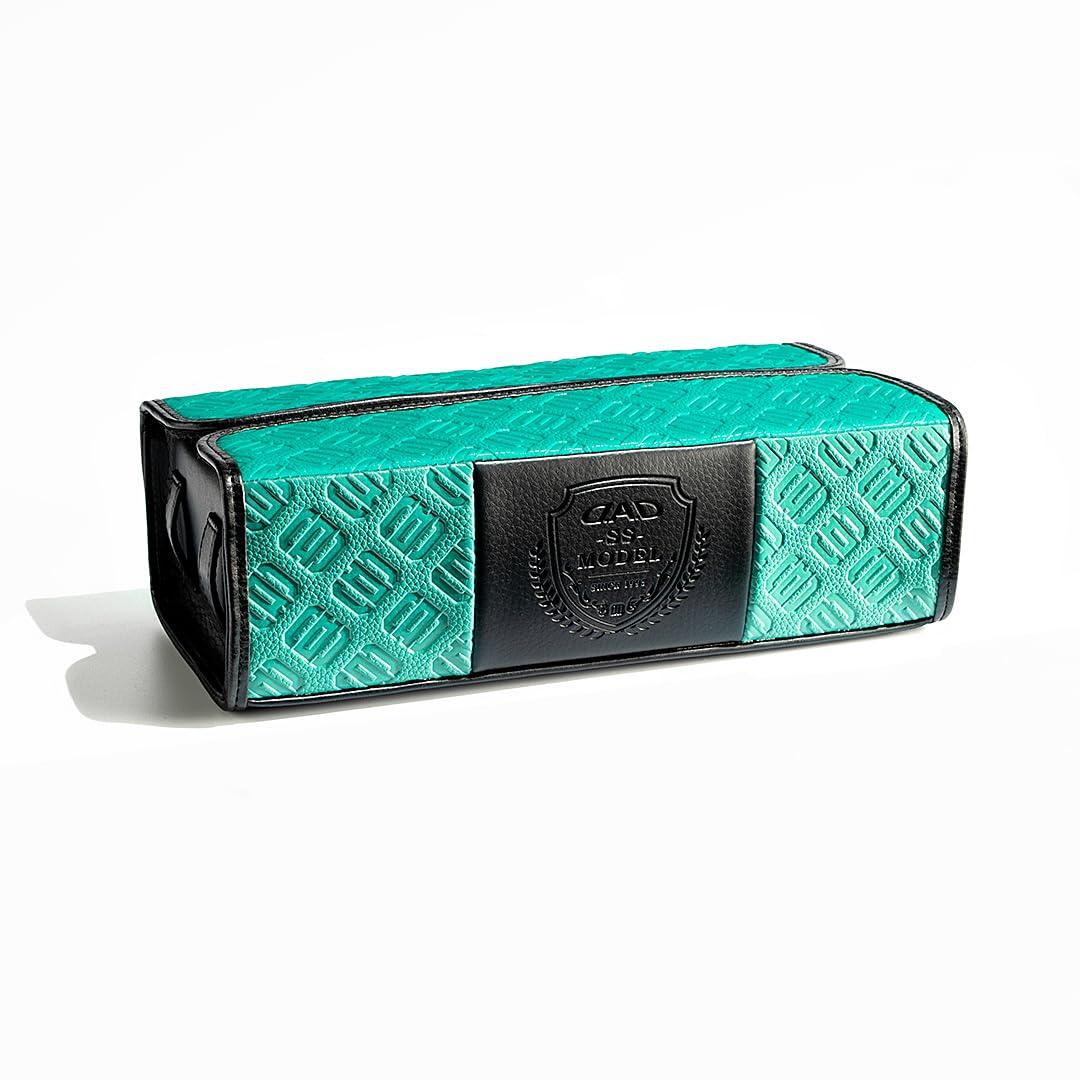 

Ткань Нержавеющая сталь Монограмма Океан Эта коробка для салфеток и чехол для салфеток идеально подходят для автомобиля. Включает ремешок для автомобиля DAD GARSON D.A.D