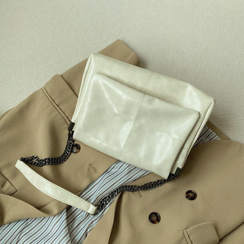 Bags Women's Large Capacity Summer Commute Bag Niche Chain Crossbody Bag Shoulder Bag Large Bag