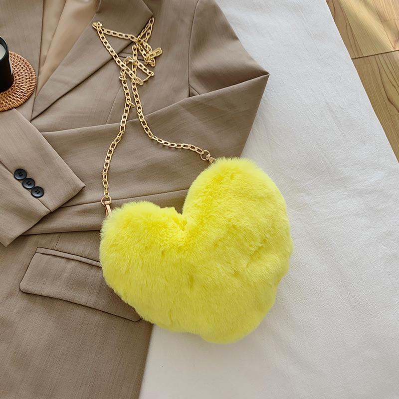 Womens Contemporary Fur Bag Stylish Soft Plush Purse With Chain Ideal For Everyday Use