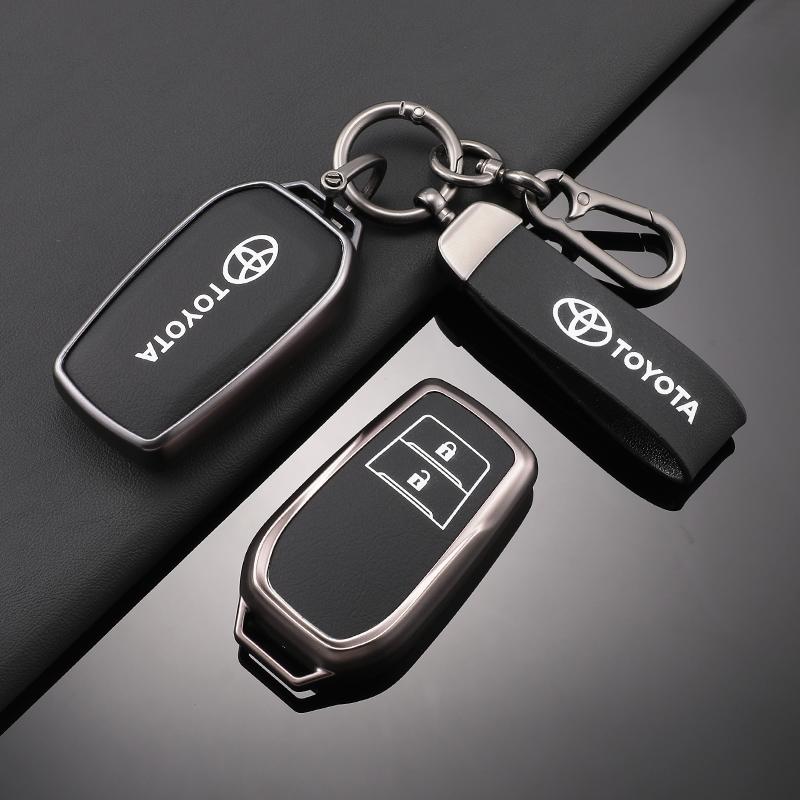 Läder Bilnyckel Fodral Fobskydd för Toyota RAV4 Crown Hilux Fortuner Yaris Prius Corolla Camry Land Cruiser Avensis Verso Prado C