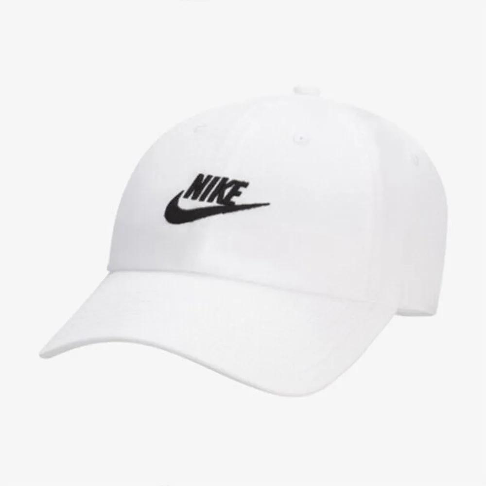 Cap PQJ FB5368-100 Club Unstructured Futura Wash Cap white series