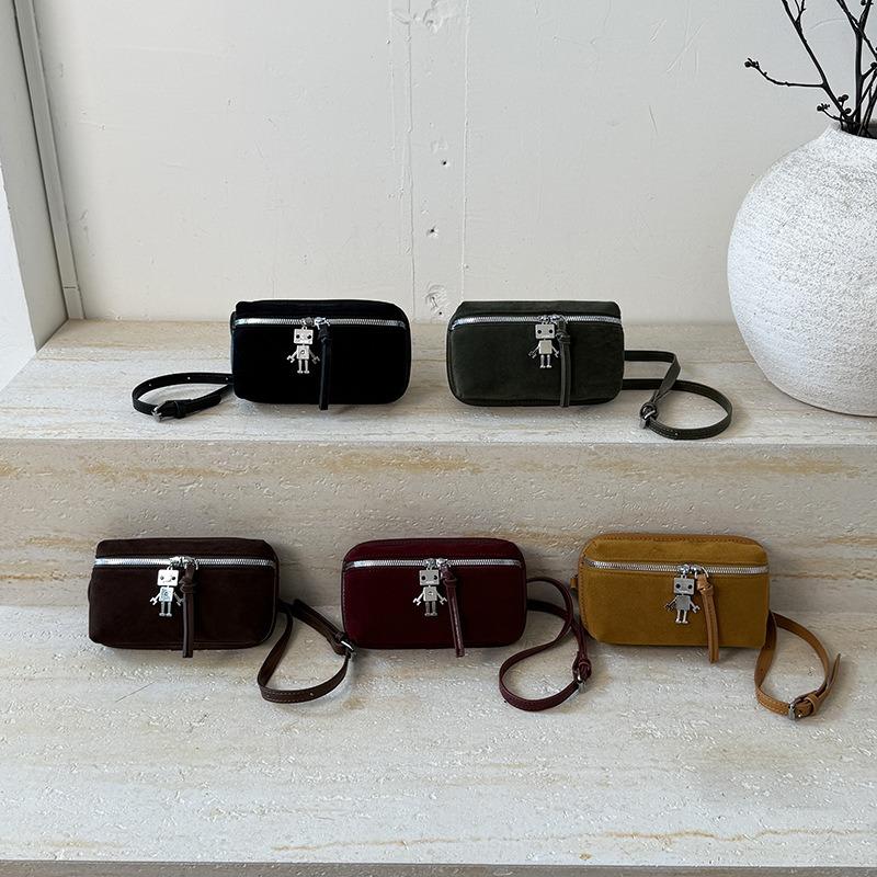 New autumn and winter fashion versatile cosmetic bag matte small square bag single shoulder oblique span bag storage box bag