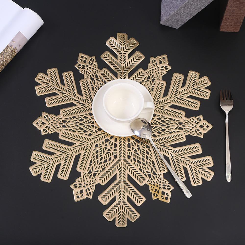 

4pcs Non-Slip Table Mat Heat Resistant Insulation Pad Christmas Snowflake Placemat Banquet серебряный