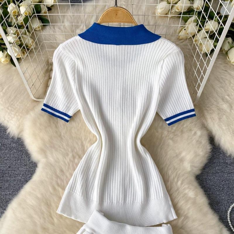 Søtt Todelt Collegesett for Kvinner Sommer Sexy Polo Krage Kortermet Knapper Strikket Topp og Elastisk Midje Mini Plisséskjørt Drakter