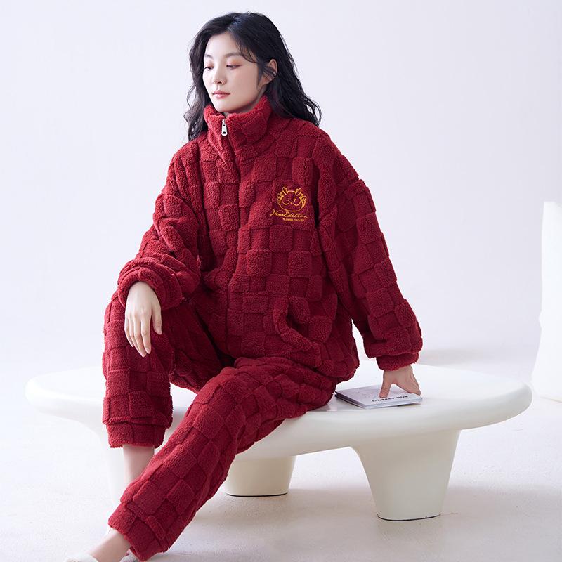 Damska przytulna flanelowa piżama zimowa - Gruby polar koralowy, duży rozmiar, idealna do noszenia w domu lub na zewnątrz jesienią i zimą.
