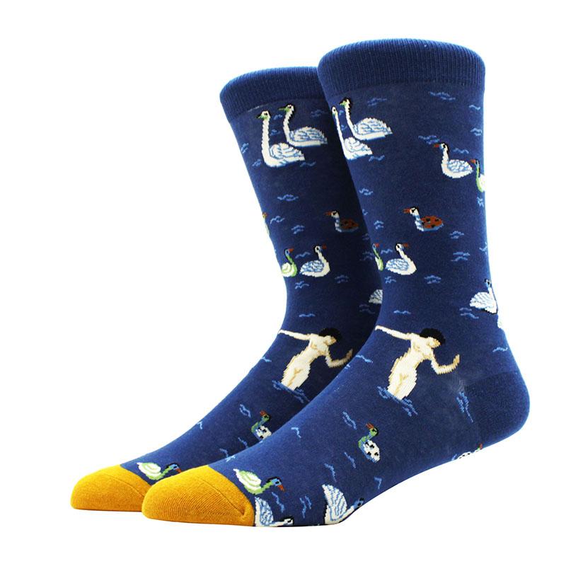 Roliga glada herrstrumpor med grafisk design, kammad bomull, omelett, groda, galen klocka, lax, majs, fågel, fisk, strumpa, julklapp