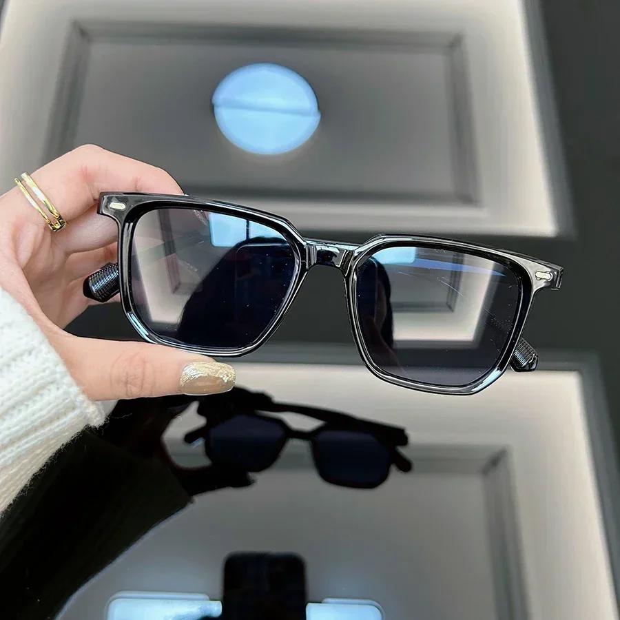 Retro Square Fashion Sunglasses Women Men Vintage Style Casual Trendy Small Female Male