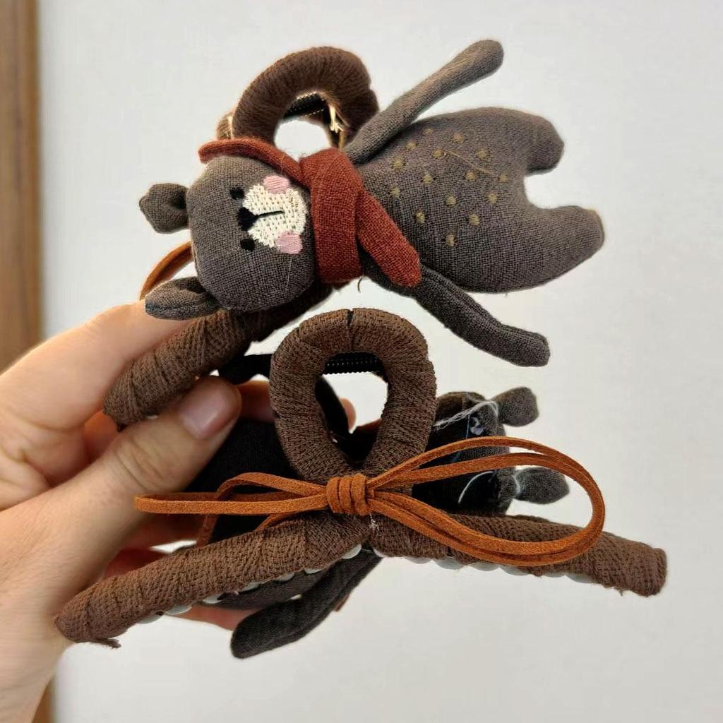 Japanese Korean High-End Little Bear Claw Hair Clip - 2024 Autumn/Winter Cute Girl Shark Clip Hairpin
