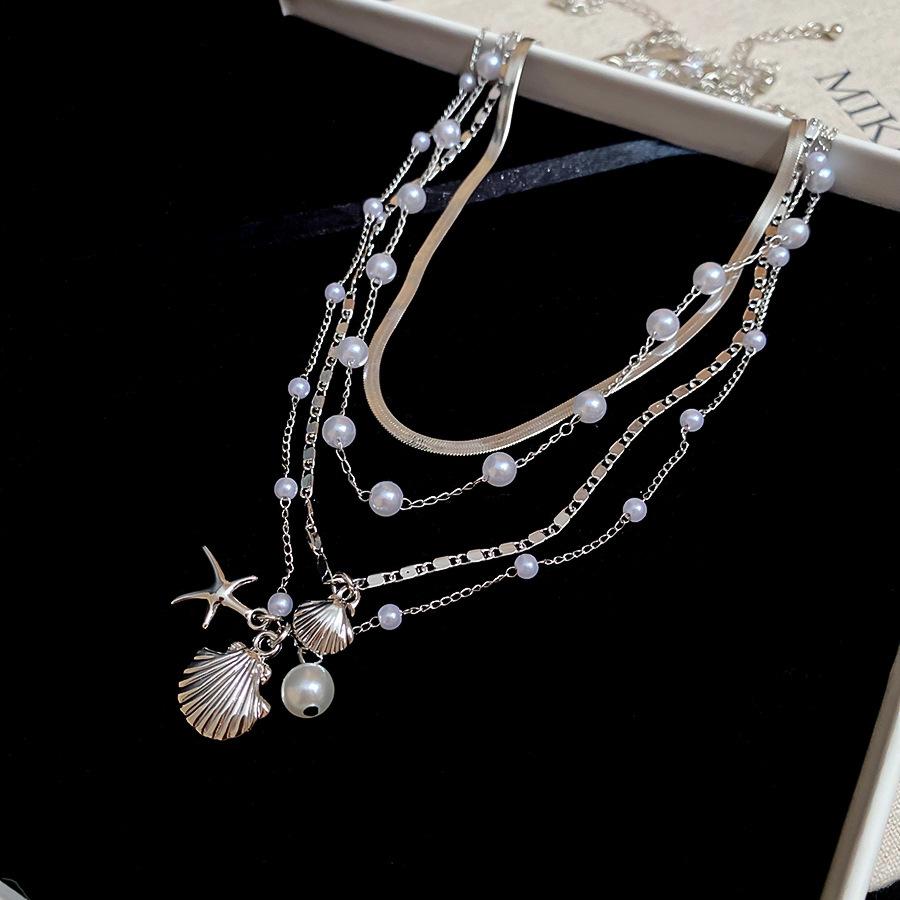 European and American Retro Color Shell Pendant Necklace Niche Collarbone Chain Design Niche Item Decoration