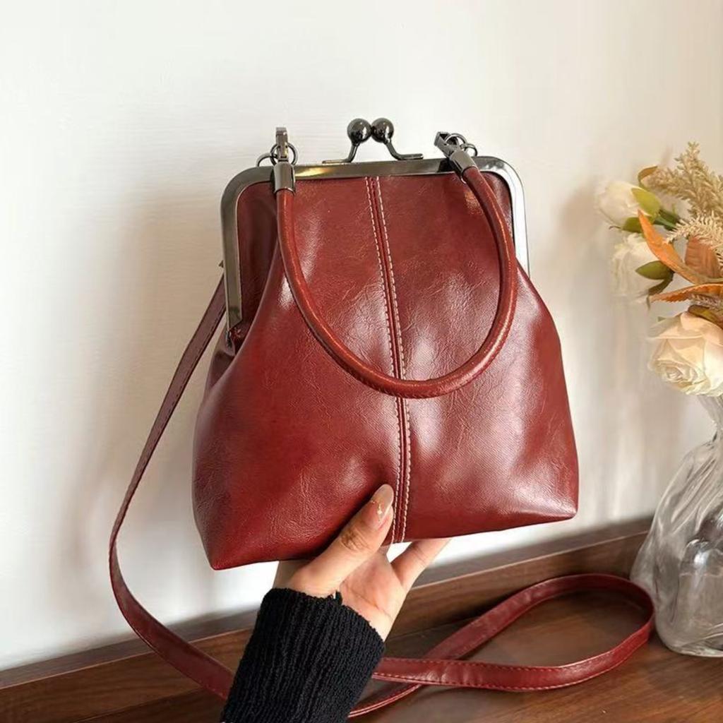 Vintage Kina-Chic Ny Stil Damehåndveske Allsidig Temperament Klips på Pendler Crossbody-veske Enkel Skulderveske