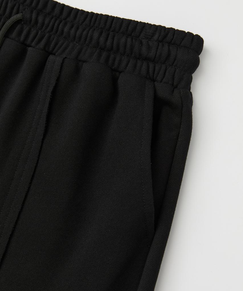 RAIMENT Big Patch Bermuda Wide Elastic Sweatpants_Black