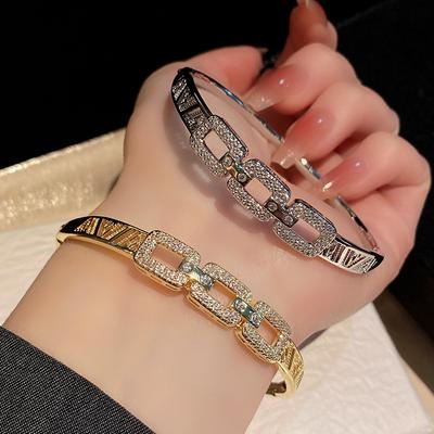 Bracelets pour femmes européens et américains, bracelets métalliques polyvalents, strass, bracelets à ouverture creuse, femmes