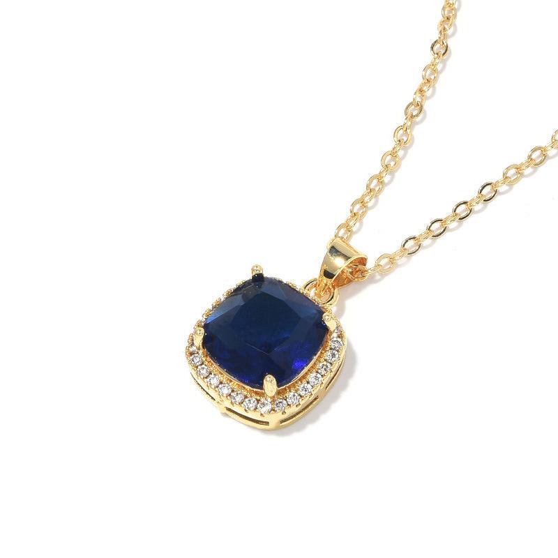 Europe and The United States Luxury Inlaid AAA Zircon Necklace Jewelry Female Fashion Square Joker High Sense Necklace.