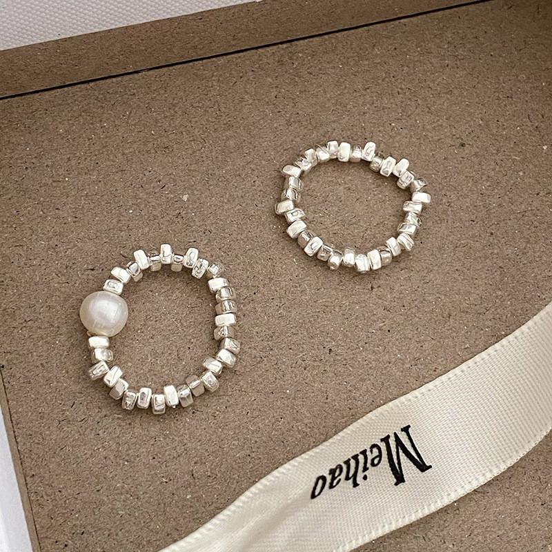 Elegant Korean Style Geometric Copper Ring For Women With Chic Pearl Accent