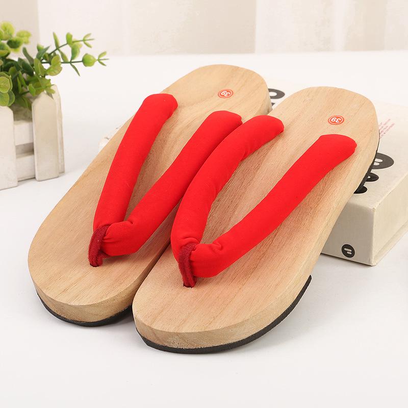 

Japanese Style Women s Paulownia Wood Clogs: Non-Slip, Wear-Resistant Flat Thong Sandals for Couples 40