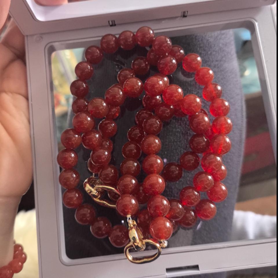 Collana di Agata Rosso Scuro con Perle 8mm/10mm Filo di Pietra Naturale Doppia Chiusura a Moschettone Catena per Maglione Girocollo da Donna