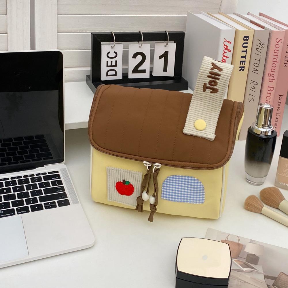 

Multifunctional House Shape Cosmetic Bag Nylon Skincare Storage Bag Handheld Makeup Bag Women Style 1