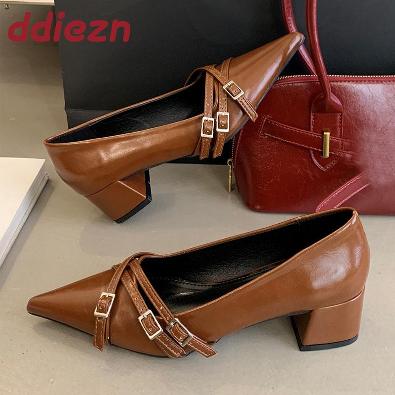 Fashion Buckle Fashion Pointed Toe Footwear Medium Heels Pumps Shoes For Women New In 2025 Female Slip On Shallow Ladies Heeled Shoes