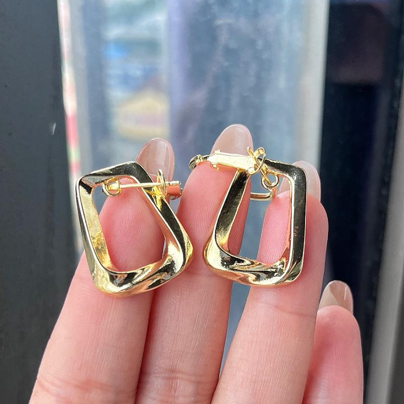 Square Metal Quadrilateral Earrings, Fashion Temperament, Design Sense, Versatile And Advanced Sense