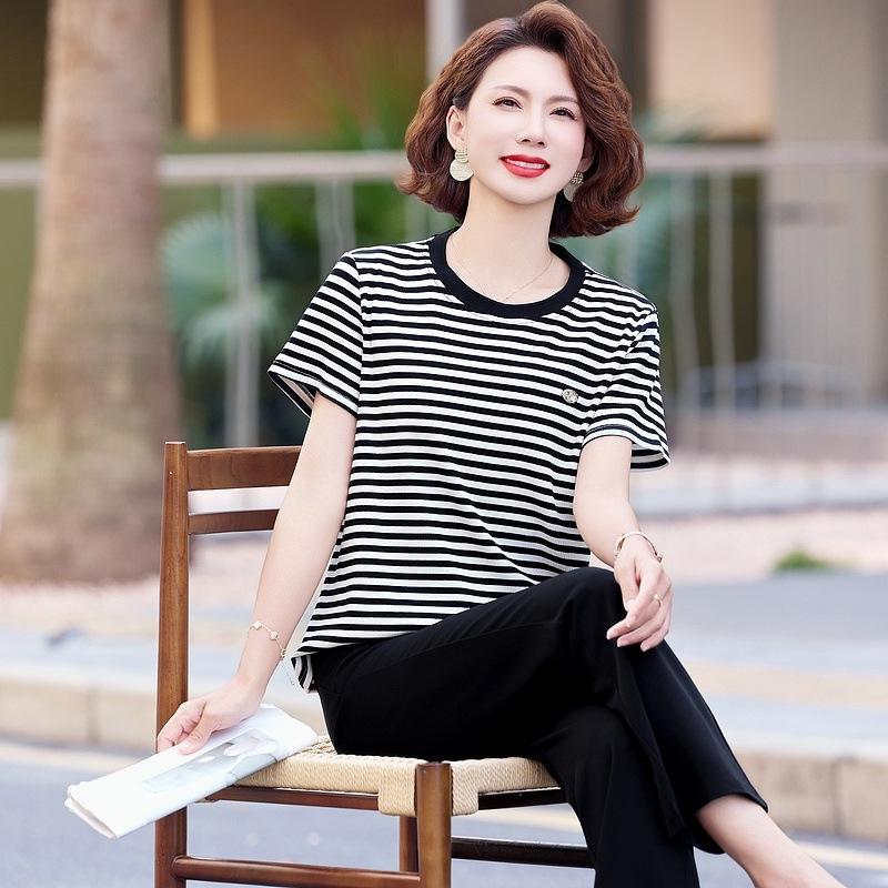 Middle-aged & Elderly Women s Summer Casual Striped T-shirt & Shorts Set XL