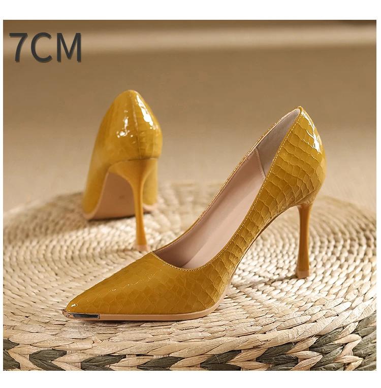 Fashion Women's High-heeled New with Stone Patterned Patent Leather Heels Women Pointed Toes Solid Color Widened Versized Womens Shoes