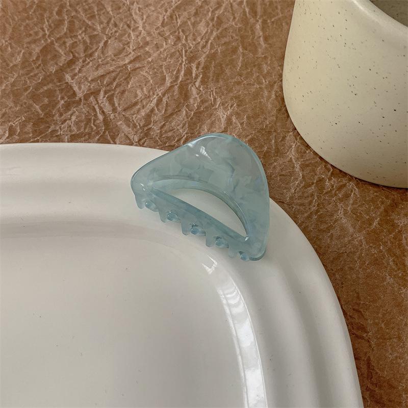 Trendy Mermaid Color Shark Clip: Versatile Hollow Claw for Exquisite Hairstyles and Bangs