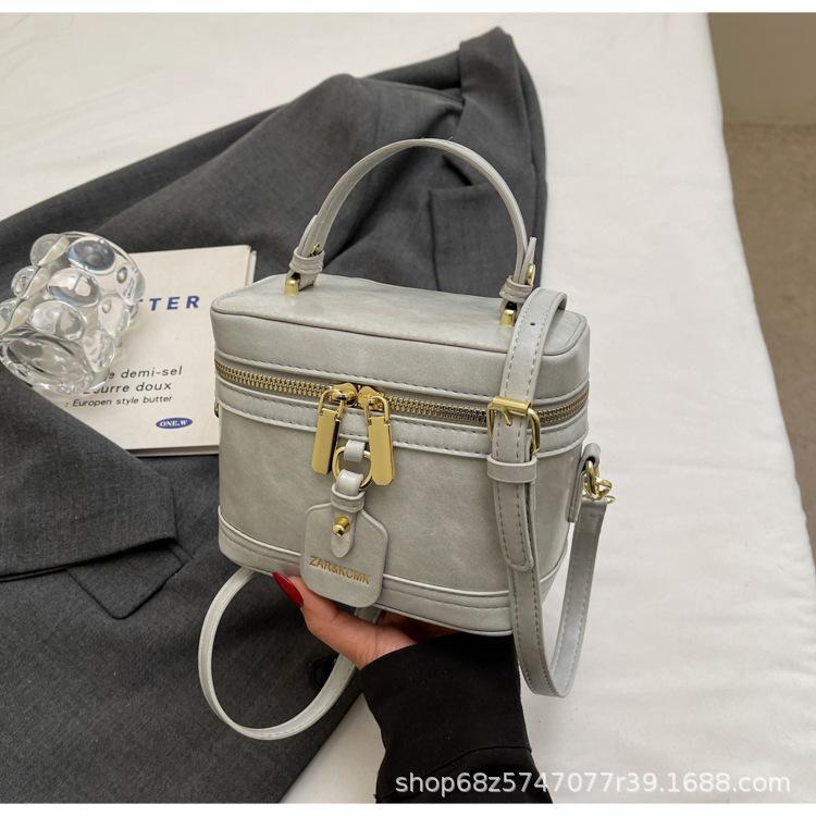 Premium sense of foreign style mini small bag women's 2025 new spring and summer Korean version messenger bag niche design box bag