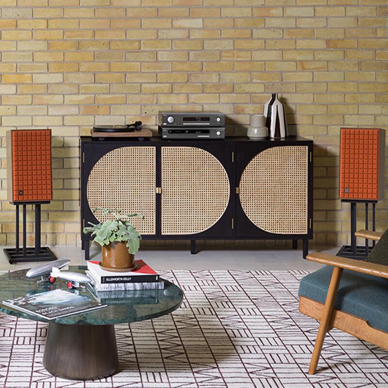 JBL L82 Classic Bookshelf Speakers