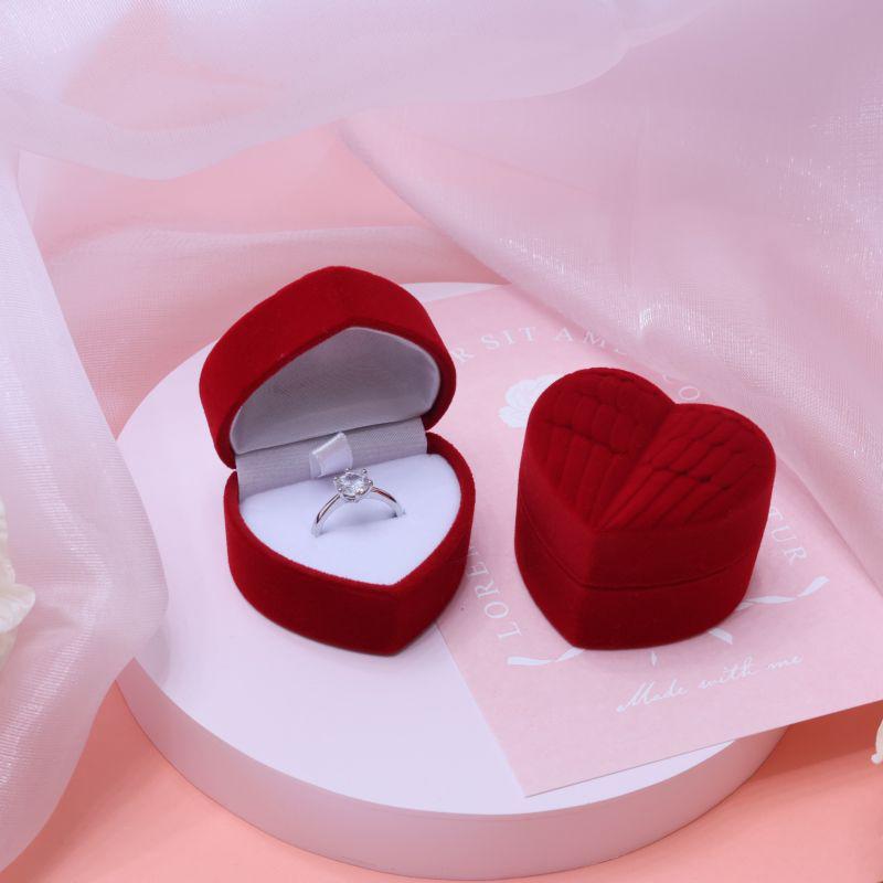 Flocked Heart Shaped Rose Ring Box Velvet Engagement Display for Marriage Proposal Valentines Day Party