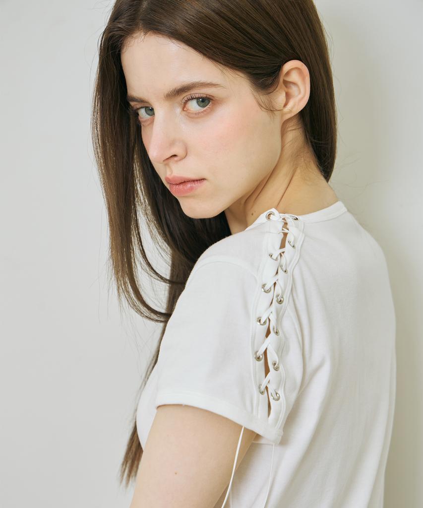 Yuseuteule Slit T-Shirt (White)
