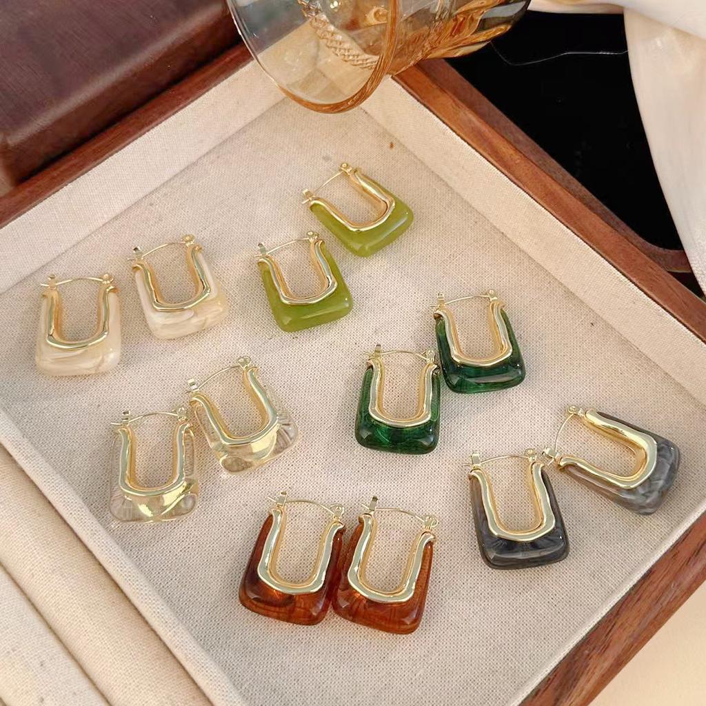 Vintage Acrylic U-Shaped Fashion Earrings, Unique Geometric Earrings, Stylish Square Resin Earrings