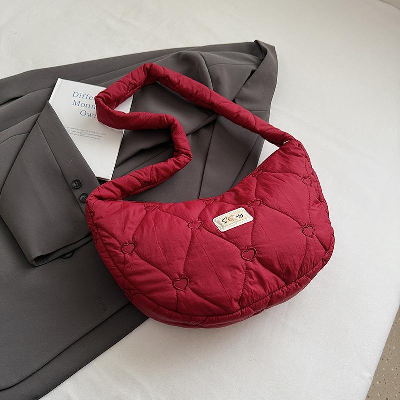 2025 Autumn New Cloud Bag Niche Large Capacity Dumpling Bag Messenger Bag Down Bag Large Bag Tote Bag Women