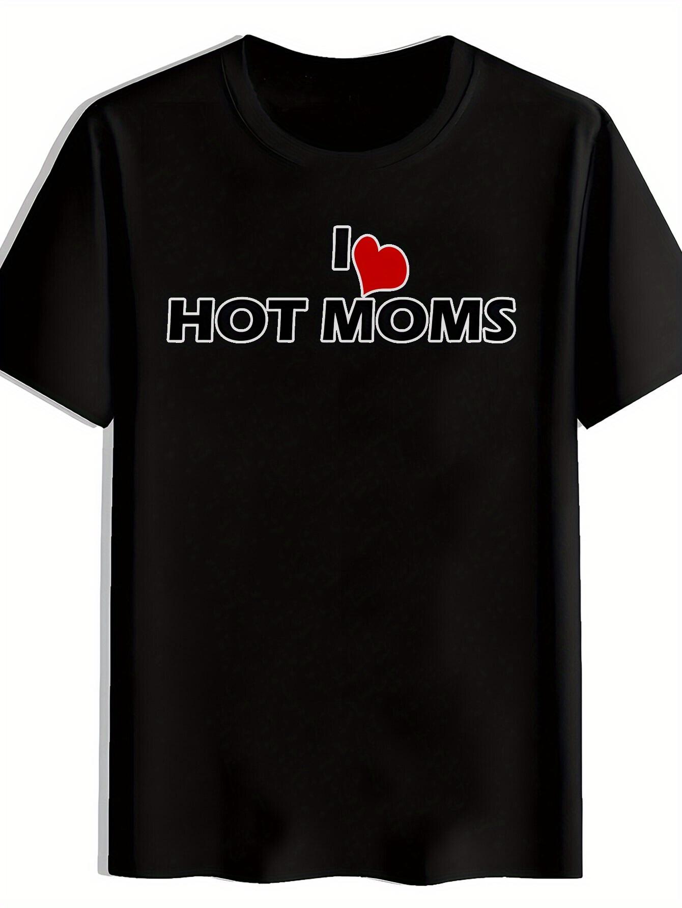 

Men S Casual Round-Neck T-Shirt with a Heart-Shaped Print Featuring HOT MOMS L