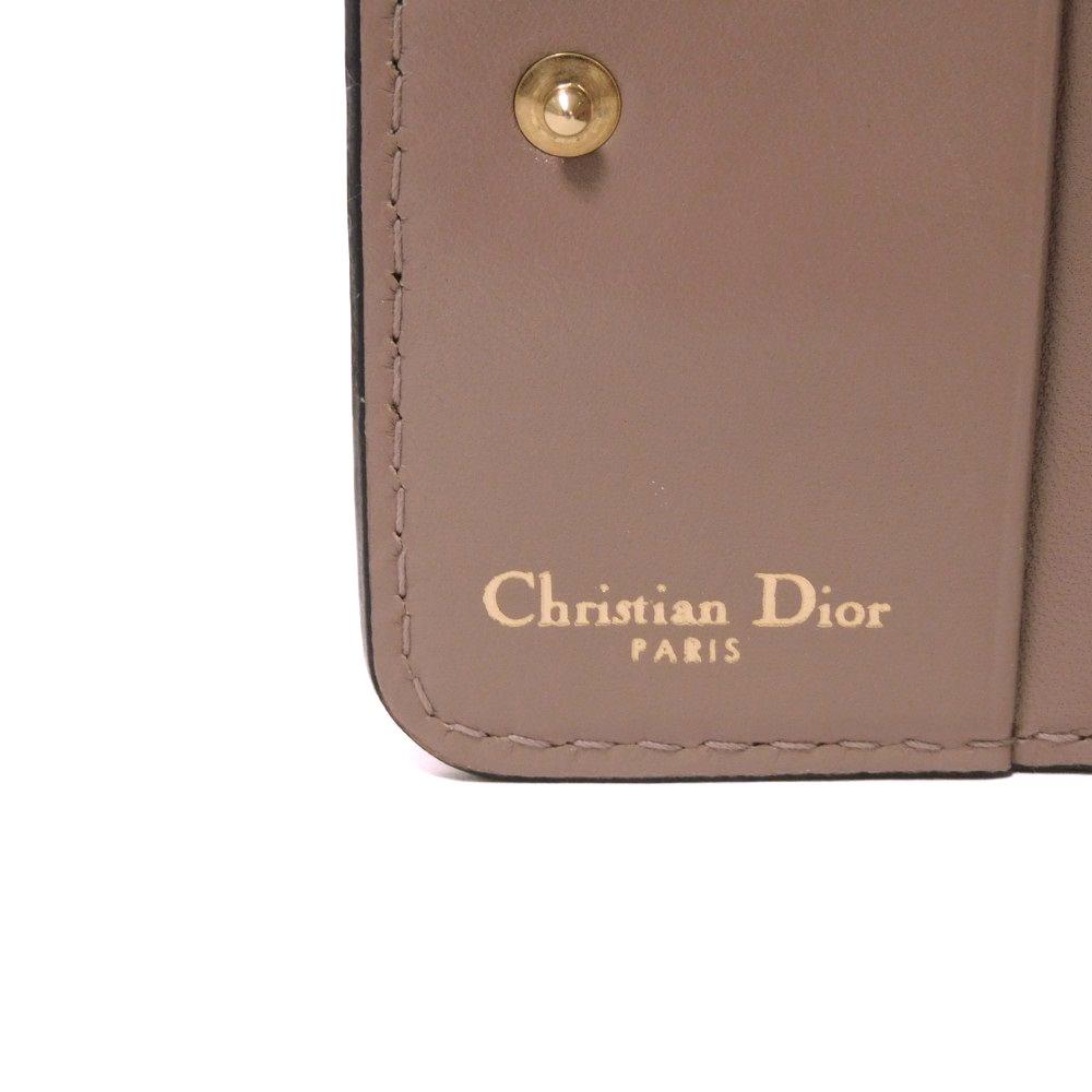 Used Bee Compact Zip Wallet (10656) S8001CVQR 7941, Bee Grain Calfskin, Snap Button, CD Logo, Rose Beige, Women's from