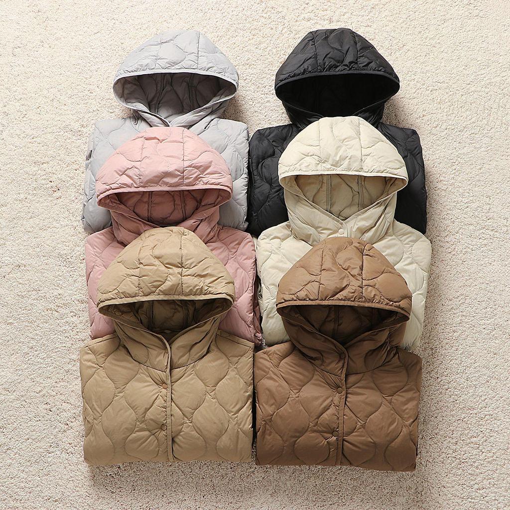 2025 New Women's Hooded Lightweight Cloud Down Jacket (Style 8632)