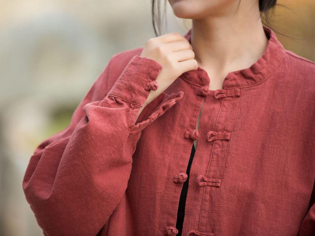 Wiosna/Lato 2025 Damski Bawełniany Lniany Ramie Zen Garnitur do Herbaty Kardigan: Postarzany piaskowy odcień do fotografii podróżniczej.