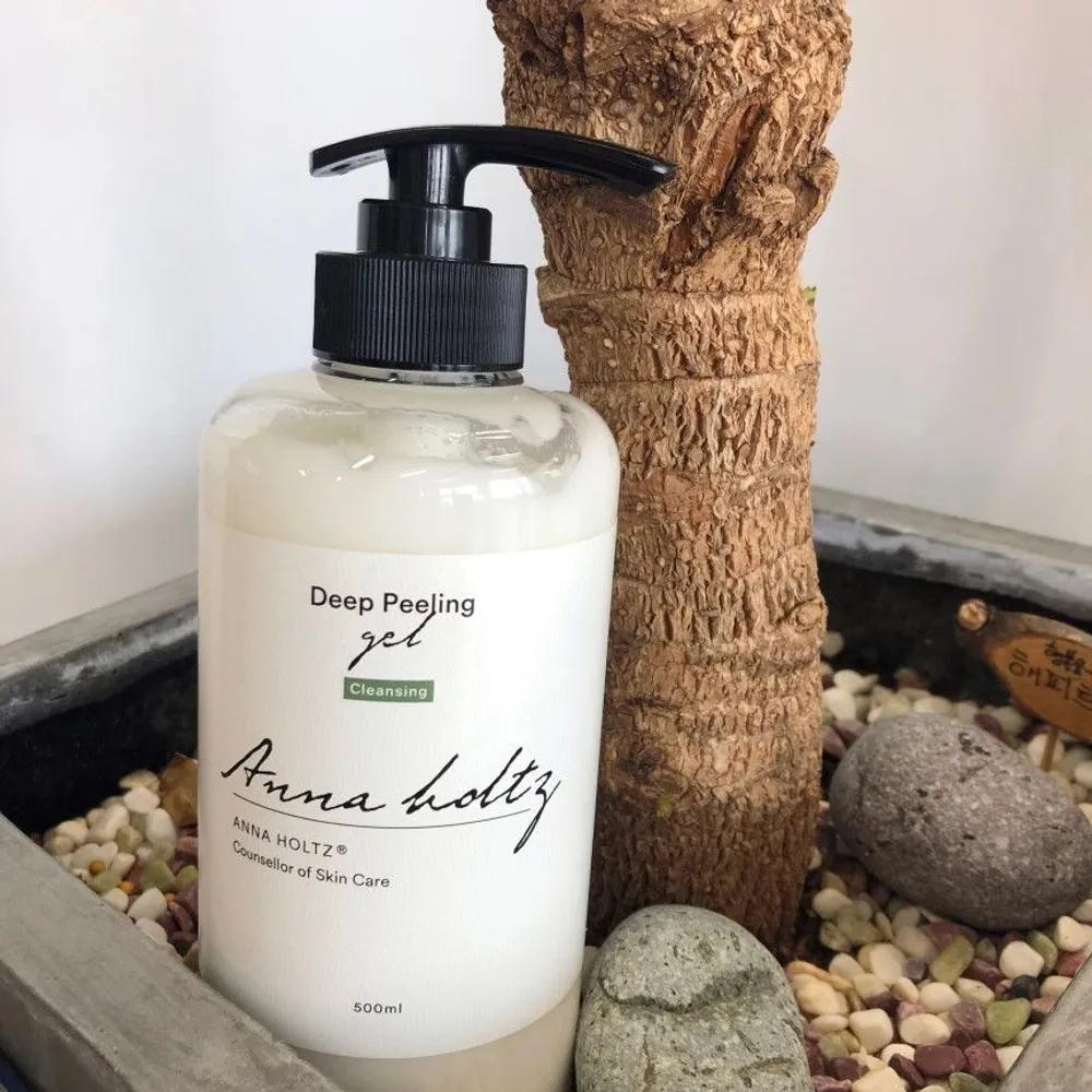 Deep Peeling Gel 500ml: Facial exfoliation, removal of dirt from pores, and firming effect.