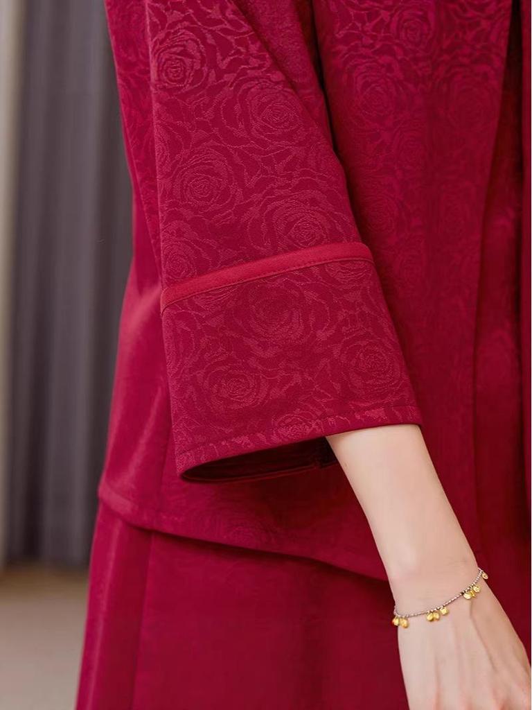 2026 Spring Autumn Elegant Beaded Mother of the Bride Wedding Banquet Dress Set