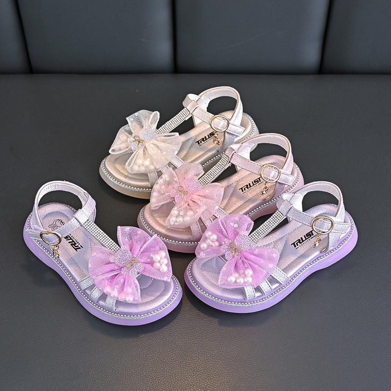 Girls' casual sandals, new summer Korean style, butterfly design, jelly sole, open-toe shoes for students and older children