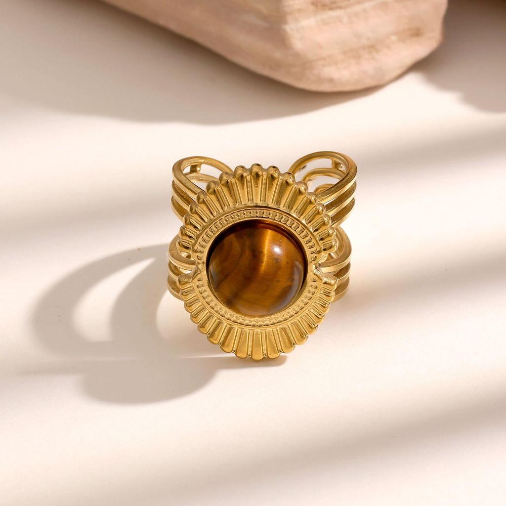 Elegant Gold Floral Ring - French Luxury & Versatile Hong Kong Style Stainless Steel Design