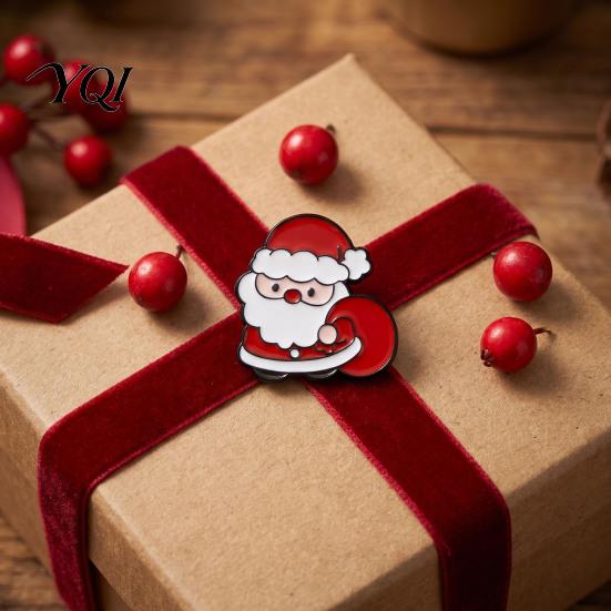 Elk Bag Decoration Pin Christmas Cartoon Enamel Brooch, Santa Claus Snowman Tree Badge Pin, Holiday Party Favors Bags Scarves Clothes Decorative