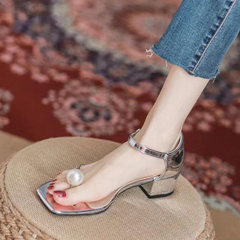 French Square Head Pearl One-word Buckle with Thick Heel Sandals Women's Summer 2025 New Fairy Wind Toe Roman Shoes