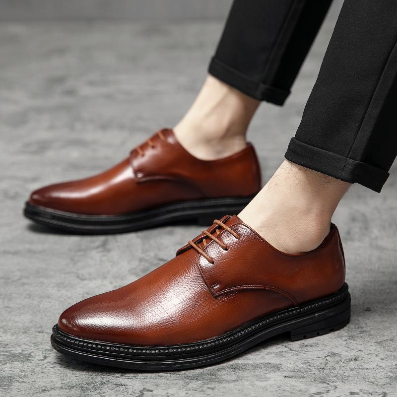 Business Shoes For Men Black Formal Leather New Men’s Brogue Shoes Male British Style Leather Shoes Men’s Dress Shoes Yuppie