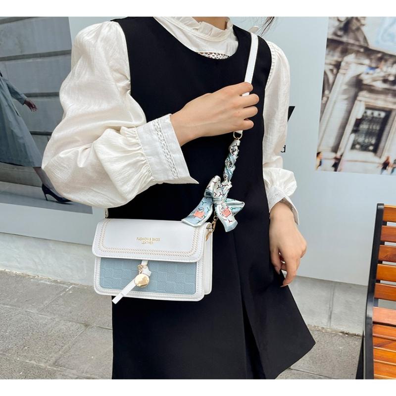 1Pc Popular Foreign Style Cream Small Square Bag New Fashion Niche Design Silk Scarf Shoulder Bag Fresh and Sweet Oblique Span Bag Women