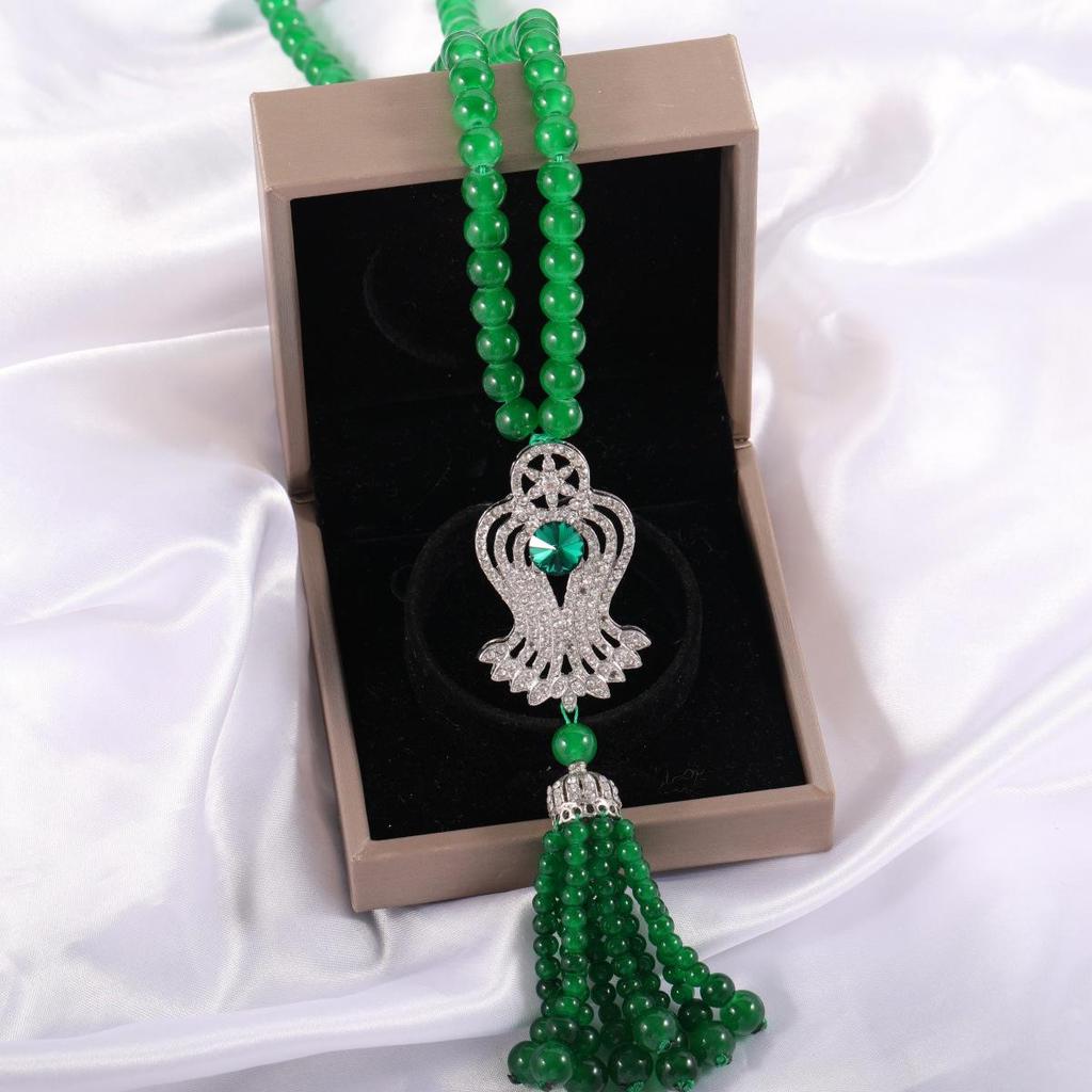 Trendy Green Bead Long Sweater Chain with Tassel Pendant - Light Luxury Necklace